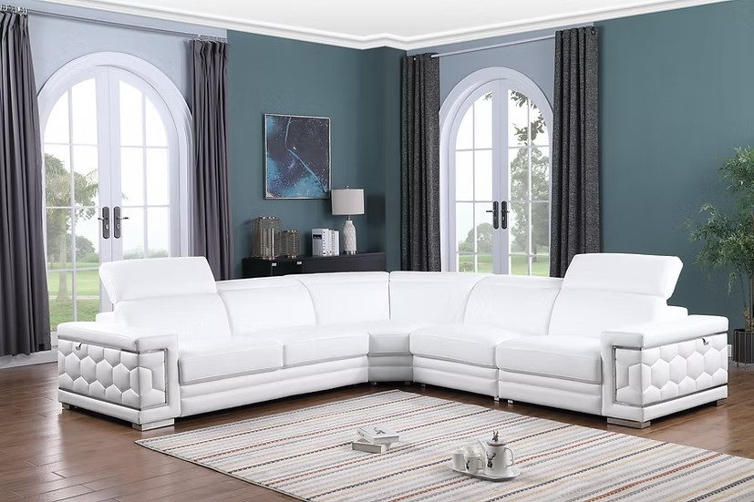 FAVO SECTIONAL - (WHITE & NAVY)