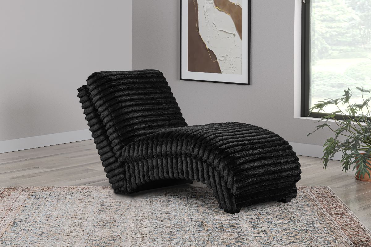 LOUNGING CHAISE