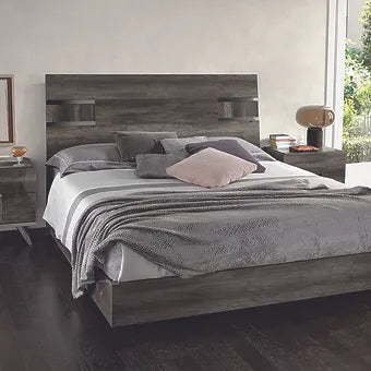 Medea Collection - 4pc Queen Set