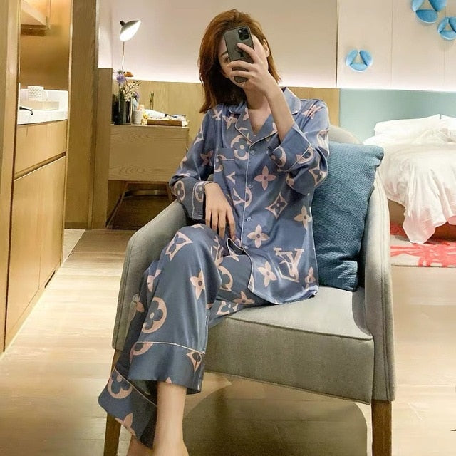 Women's Silk Pajamas - Spring Thin Long Sleeve Pants Two Piece Cardigan Lapel Loose Loungewear